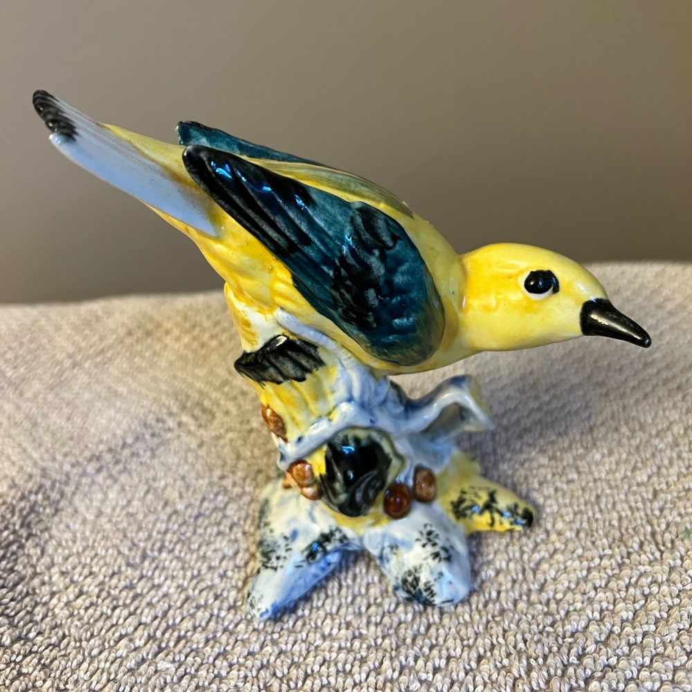 Vintage Stangl Pottery Bird KENTUCKY YELLOW WARBLER  #3447 Figurine Signed EGF